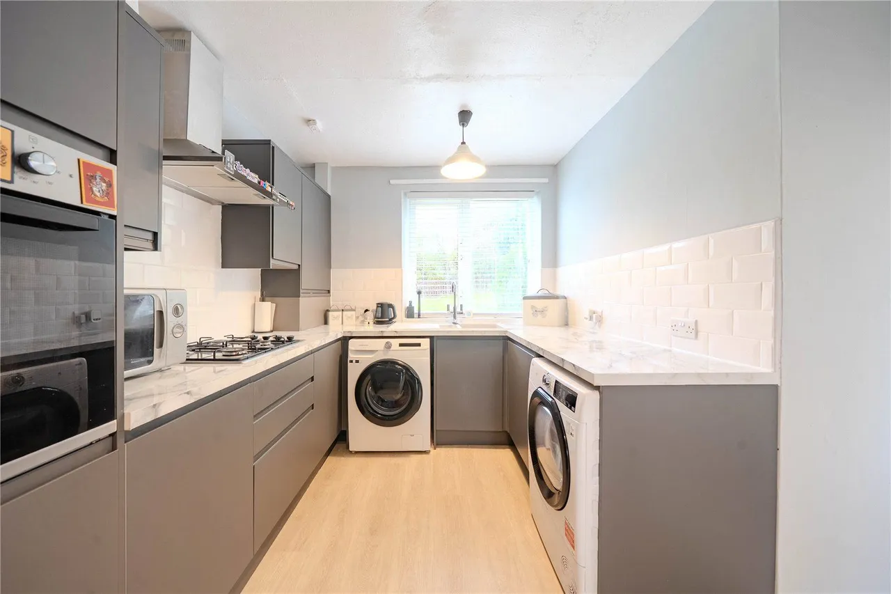 Summerfield Drive, Leeds, LS13, photo 12