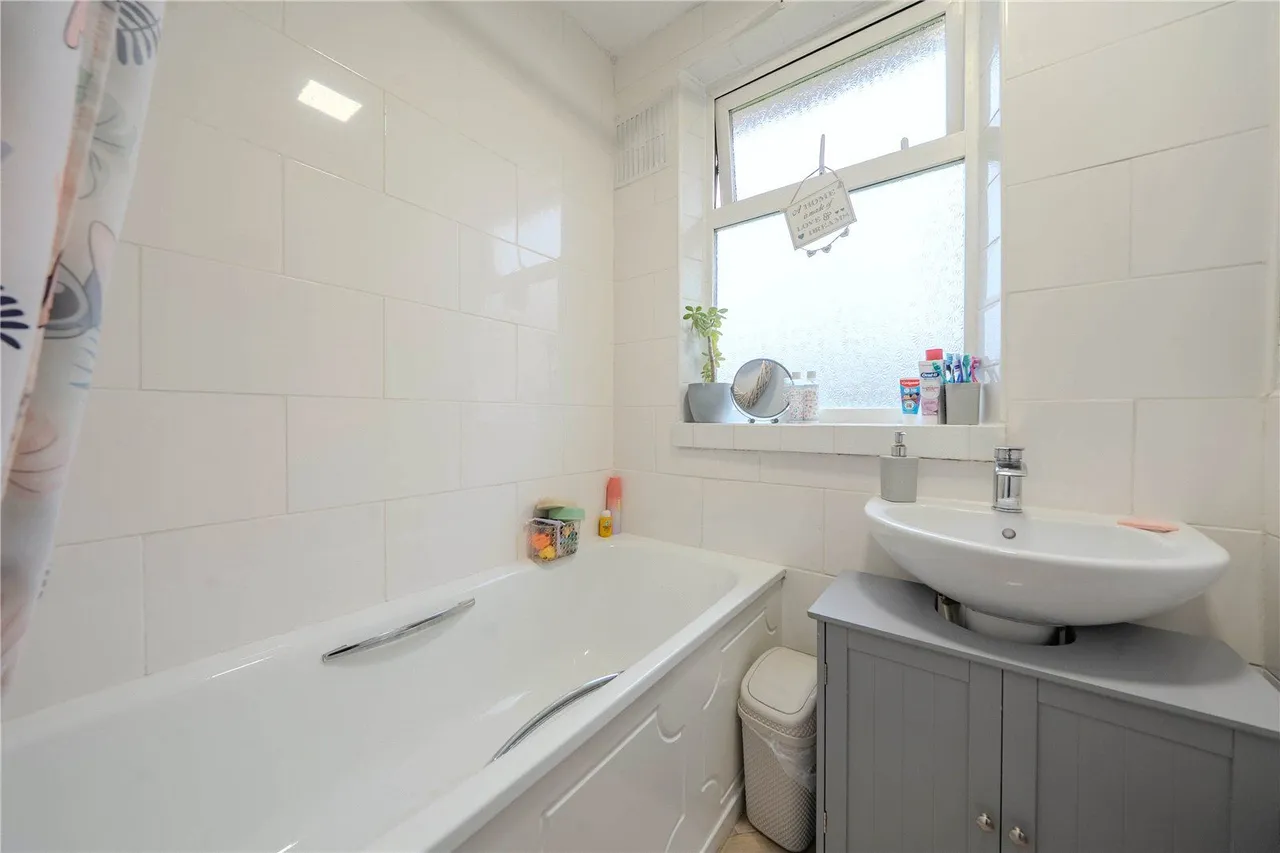 Summerfield Drive, Leeds, LS13, photo 16