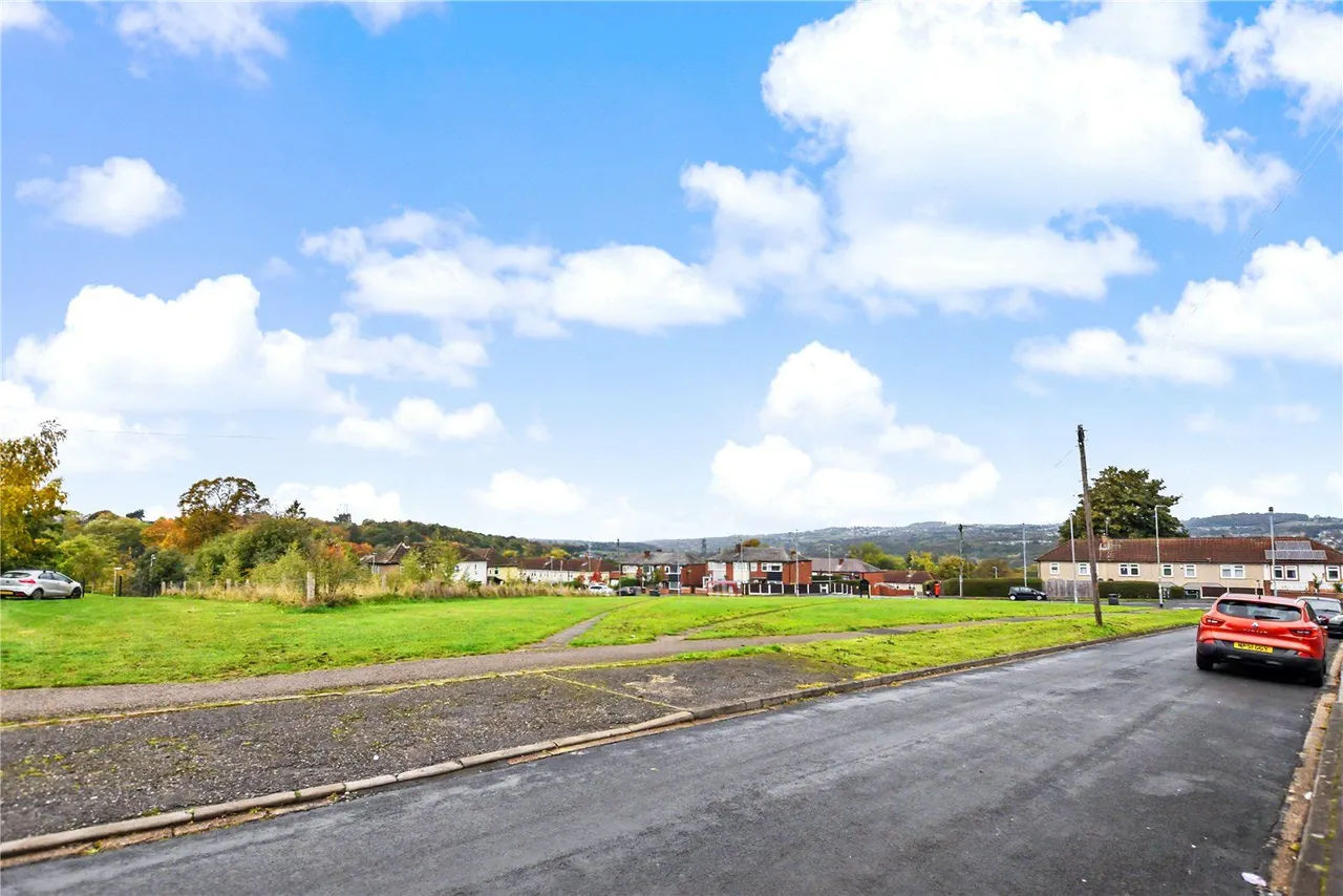 Summerfield Drive, Leeds, LS13, photo 18