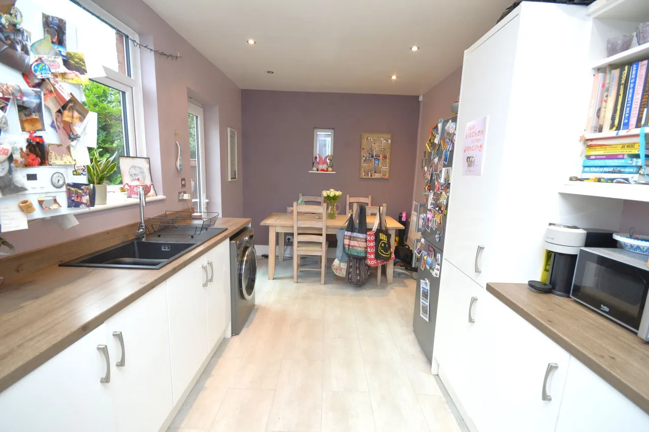 Furness Grove, Stockport, photo 9