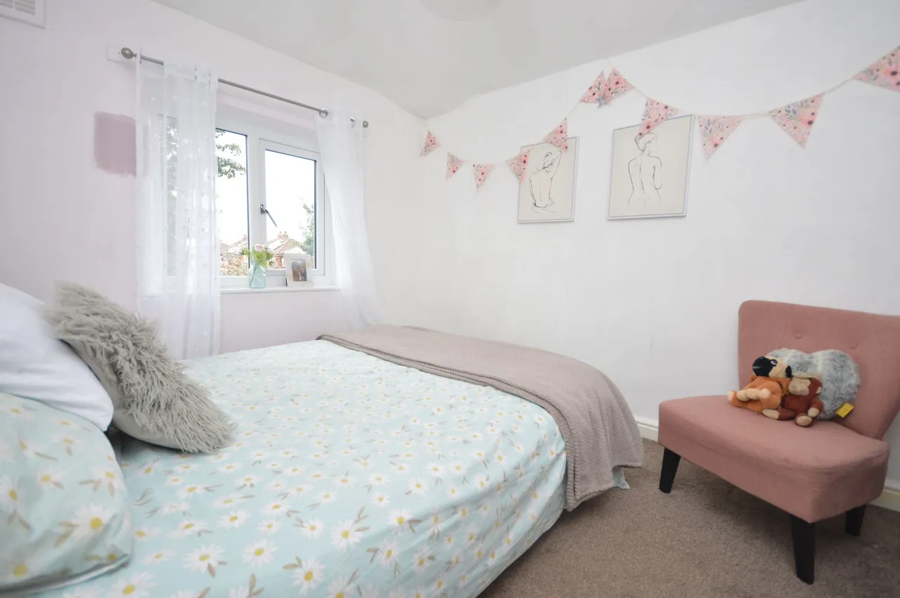Furness Grove, Stockport, photo 11