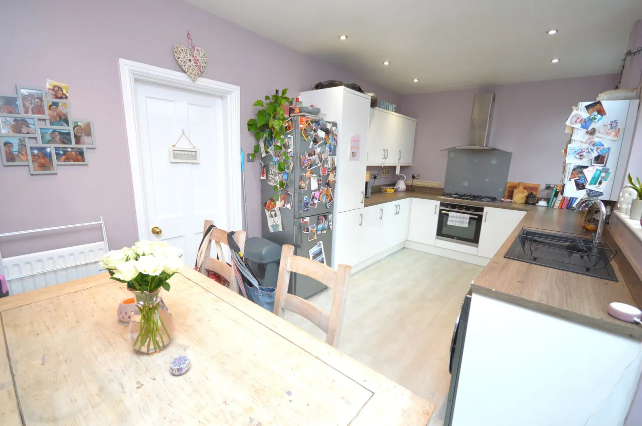 Furness Grove, Stockport, photo 7