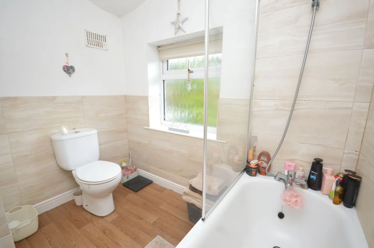 Furness Grove, Stockport, photo 16