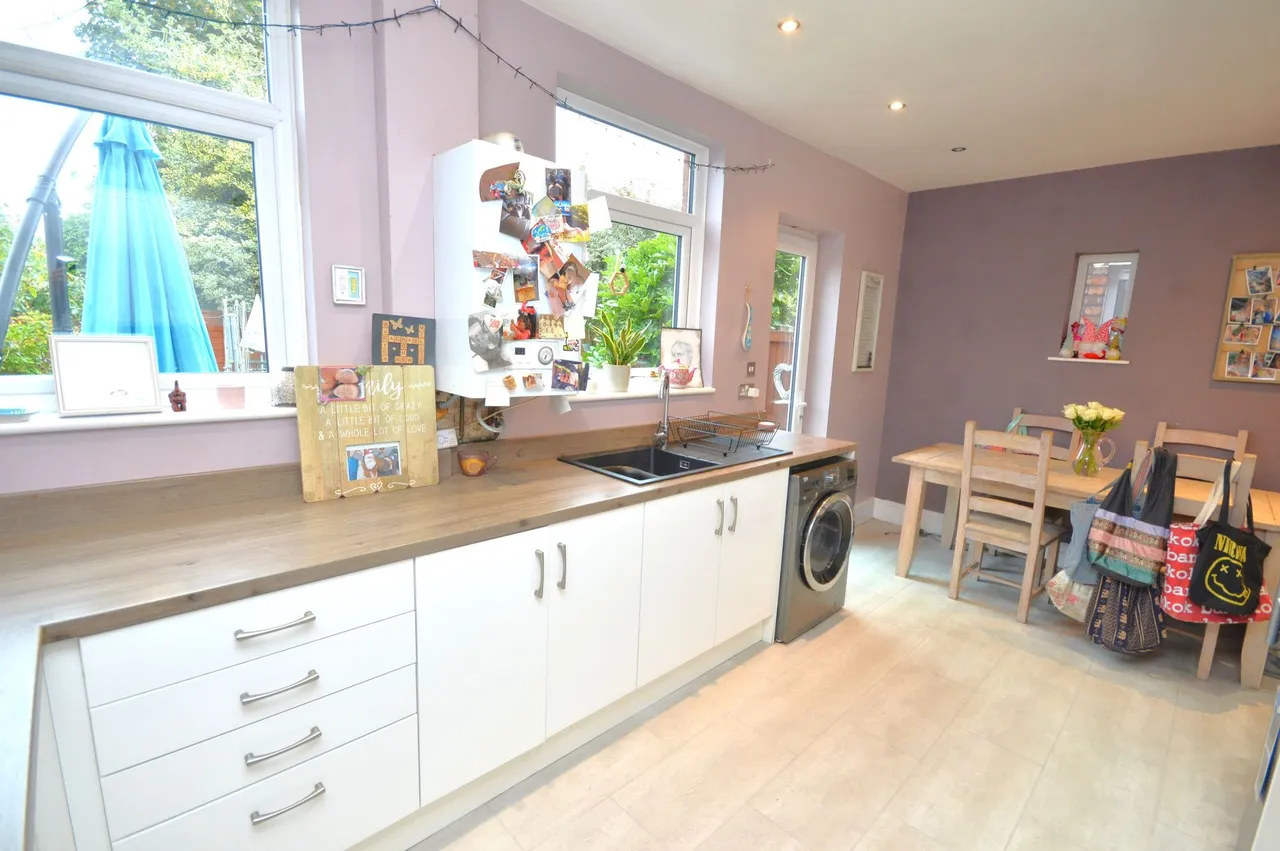 Furness Grove, Stockport, photo 8