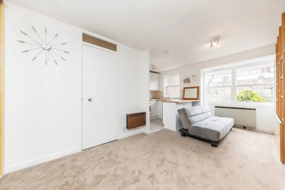 Mayfield Road, W12, photo 2