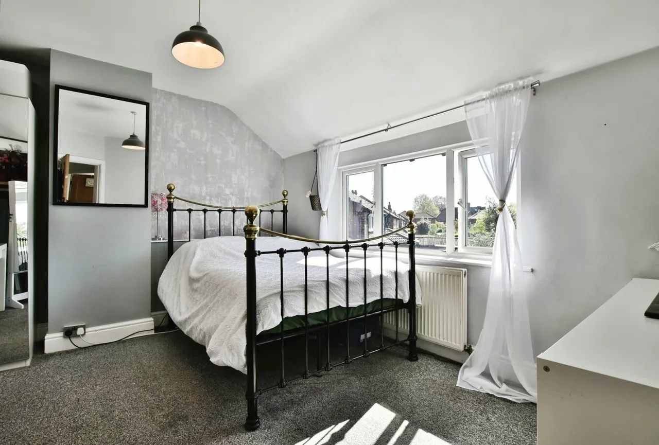 Malpas Drive, Timperley, Altrincham, WA14, photo 8