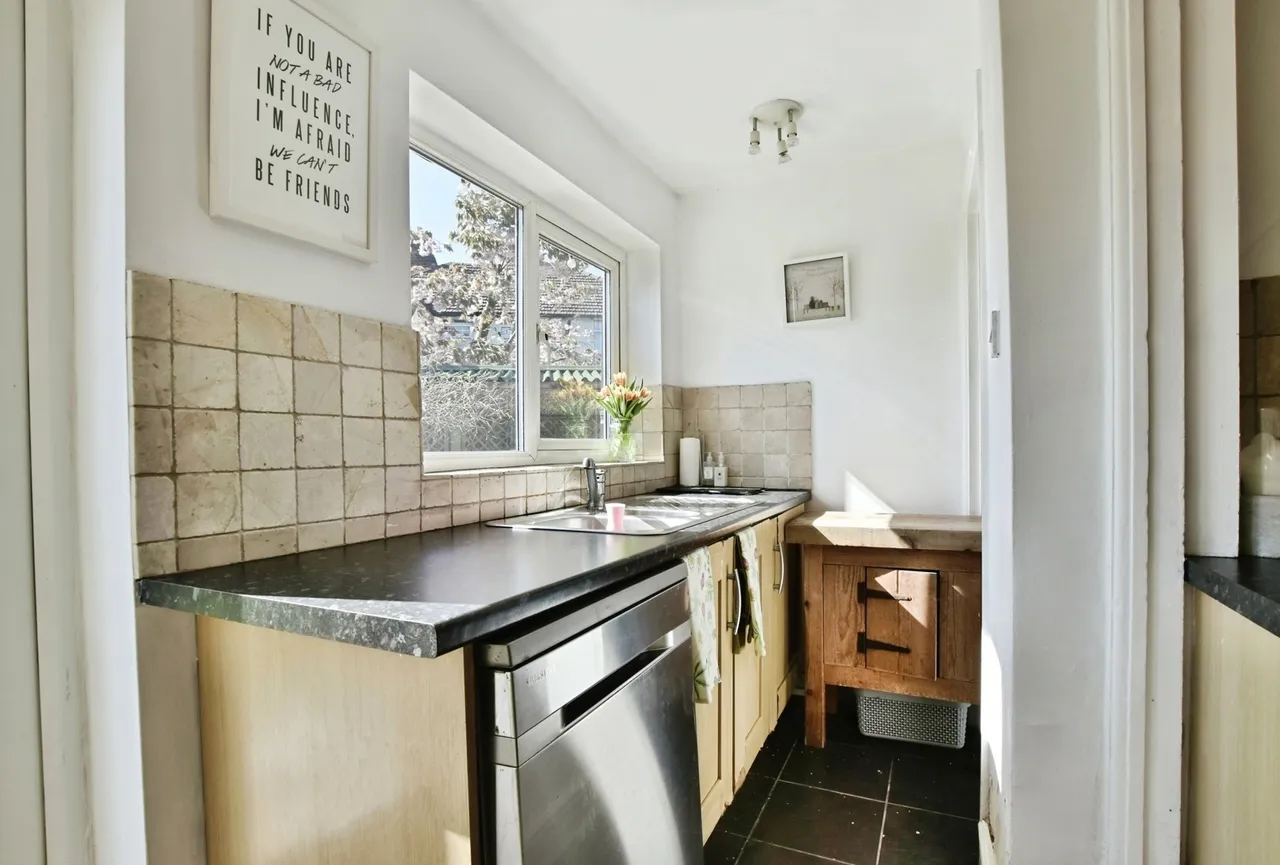 Malpas Drive, Timperley, Altrincham, WA14, photo 5