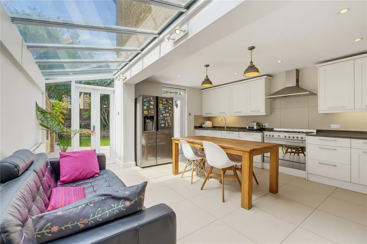 Grandison Road, London, SW11, photo 4