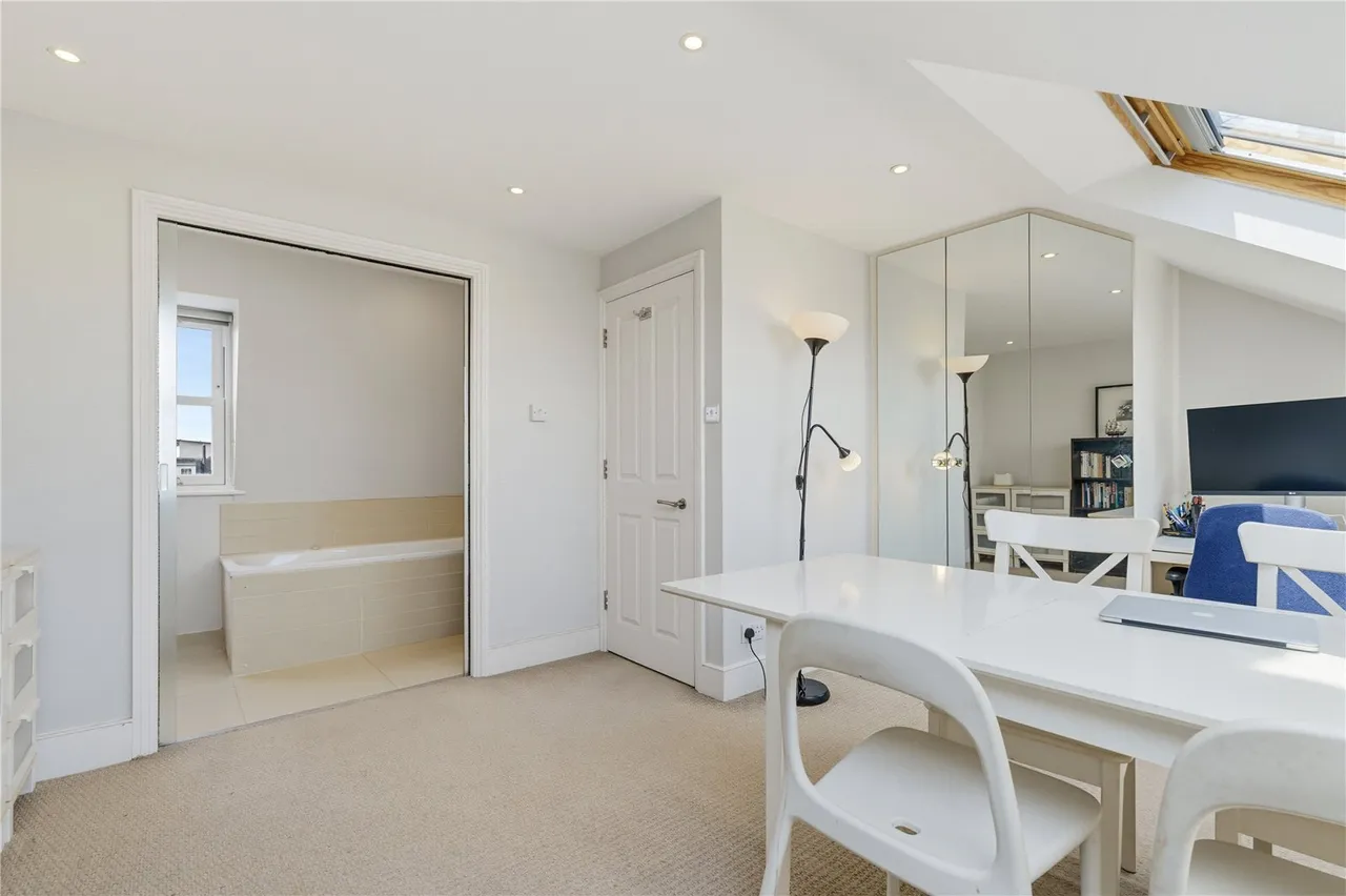 Grandison Road, London, SW11, photo 16