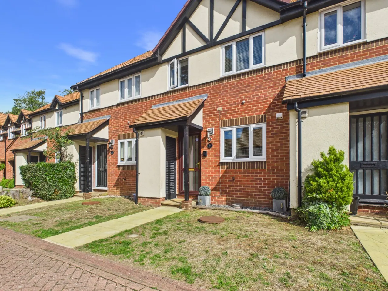 4 bed petworth court, windsor, berkshire,sl4 for sale, Petworth Court, Windsor, SL4