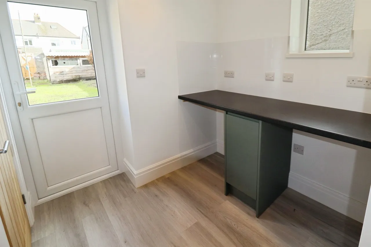 Fairwater Grove West Cardiff, CF5, photo 8