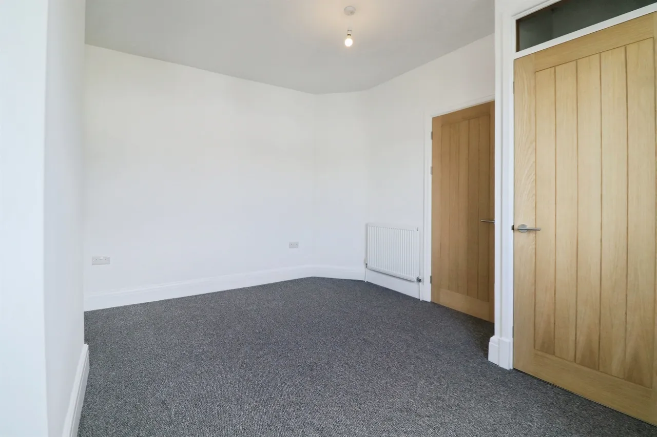 Fairwater Grove West Cardiff, CF5, photo 11