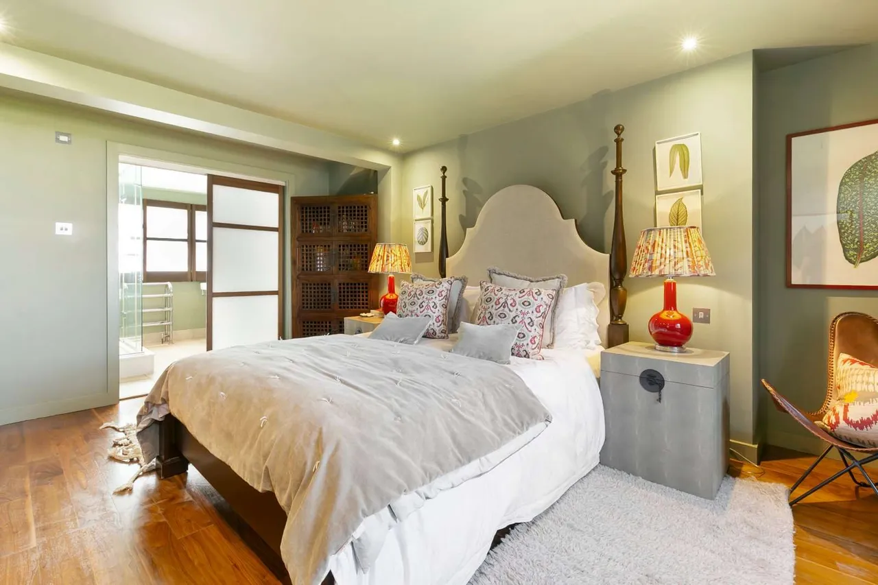 Geraldine Road, London, SW18, photo 10