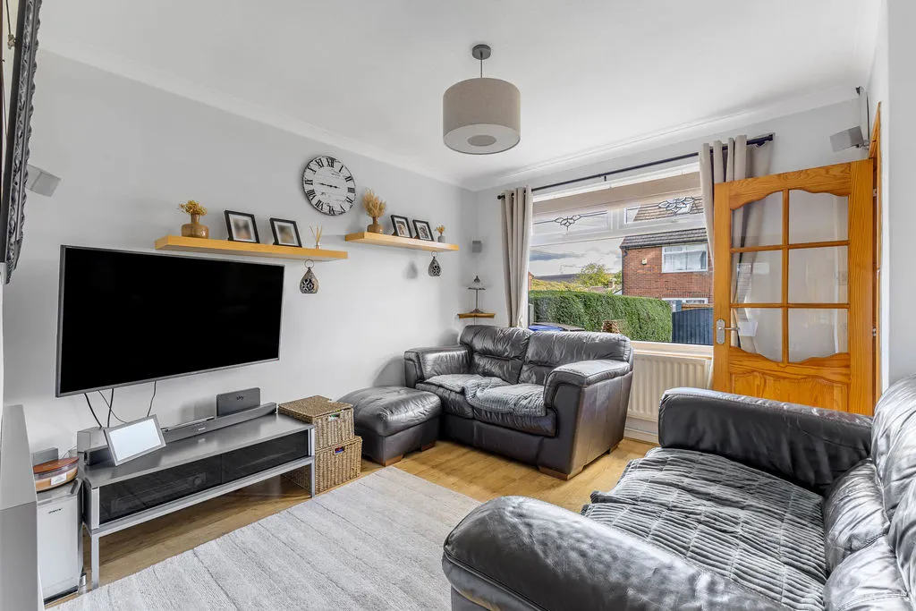Whalley Avenue, Littleborough, OL15, photo 4