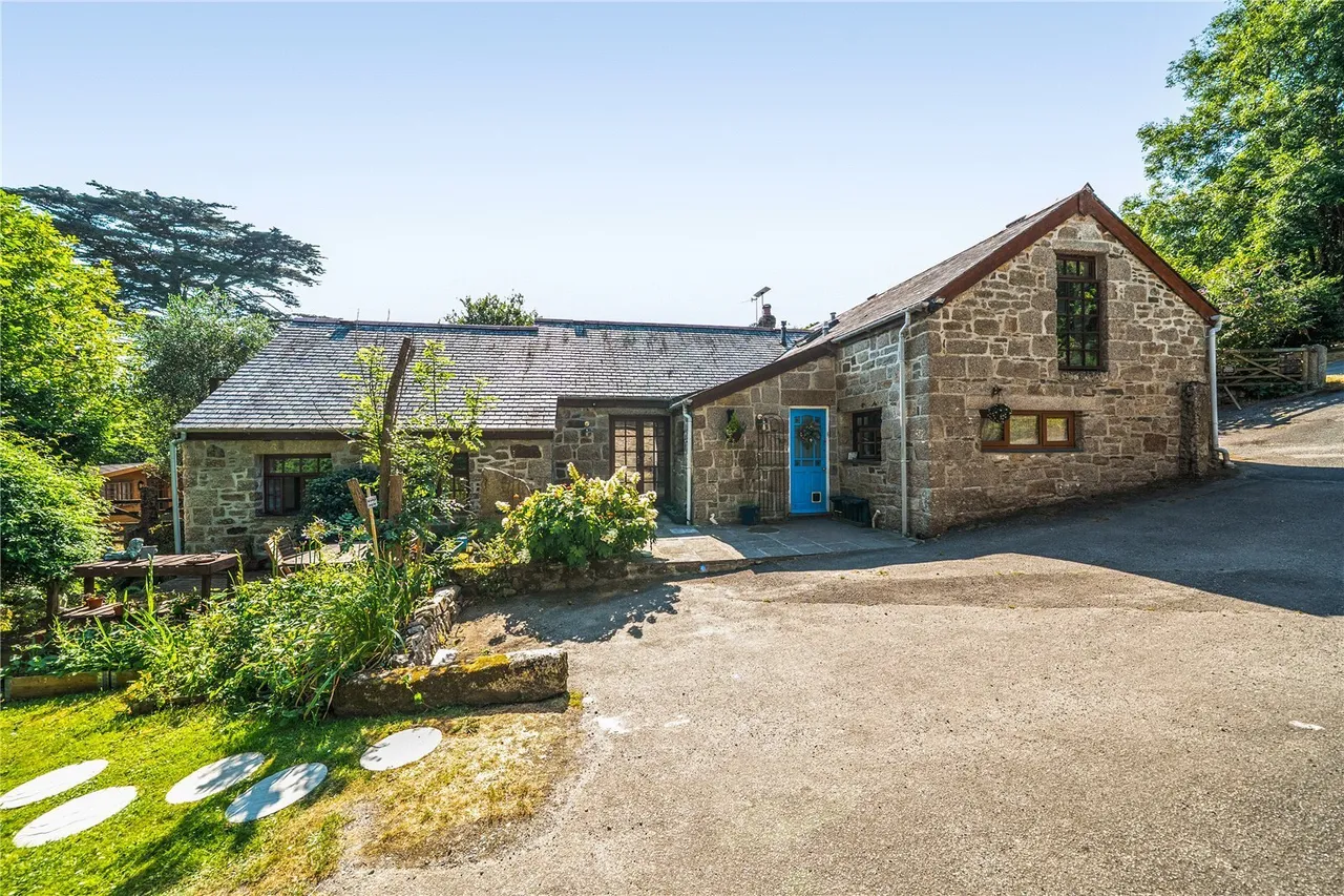 4 bed house for sale, Lowertown, Helston, TR13