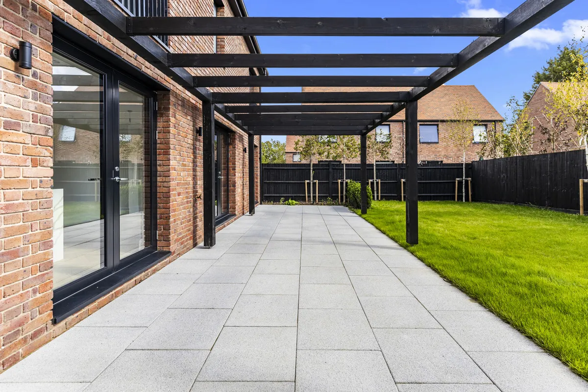 Horsham Road, Alfold, GU6, photo 9