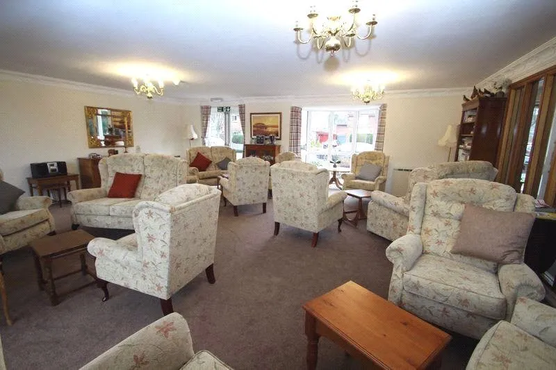 Central Drive, Romiley, Stockport, Greater Manchester, SK6, photo 5