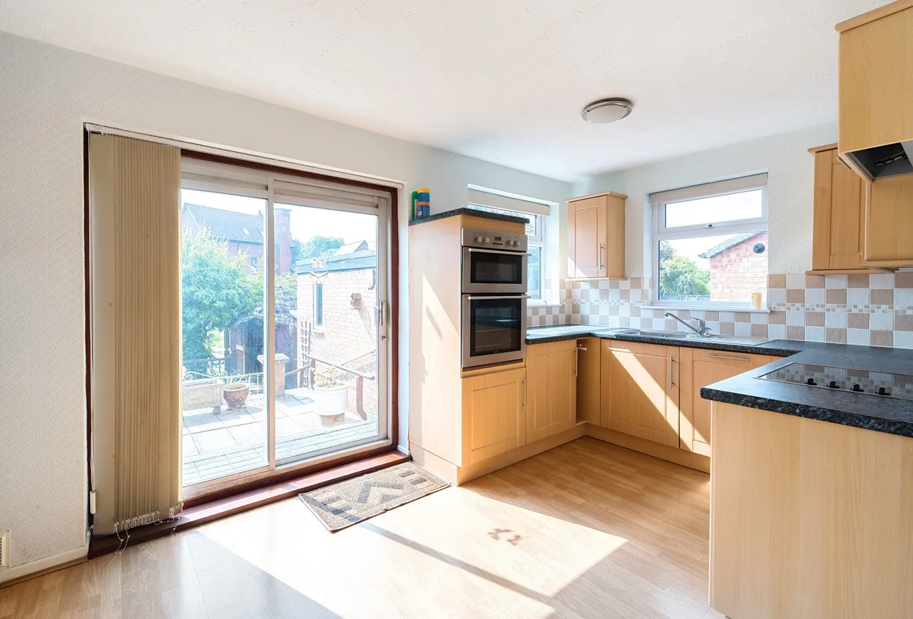 Cleevemount Road, Cheltenham, GL52 3HD, photo 17