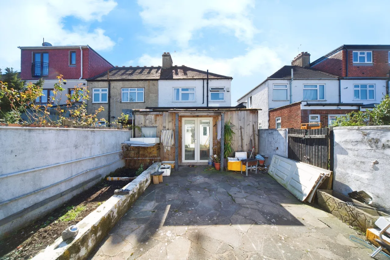 Yorkshire Gardens, London, N18, photo 16