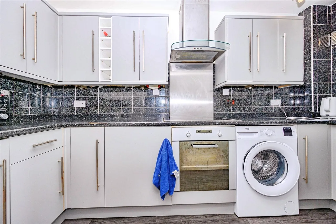 Brook Street, Luton, Bedfordshire, LU3, photo 4