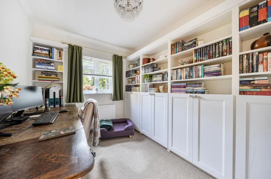 Kempshott Lane, Basingstoke, RG22, photo 9