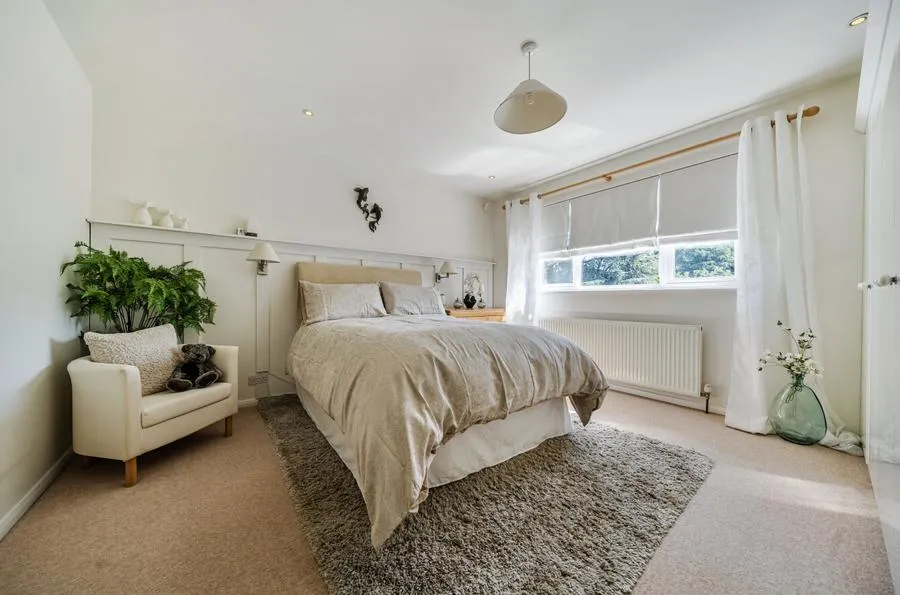 Kempshott Lane, Basingstoke, RG22, photo 14