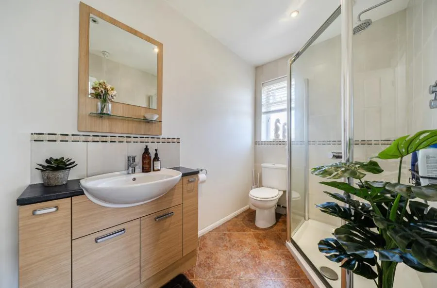 Kempshott Lane, Basingstoke, RG22, photo 17
