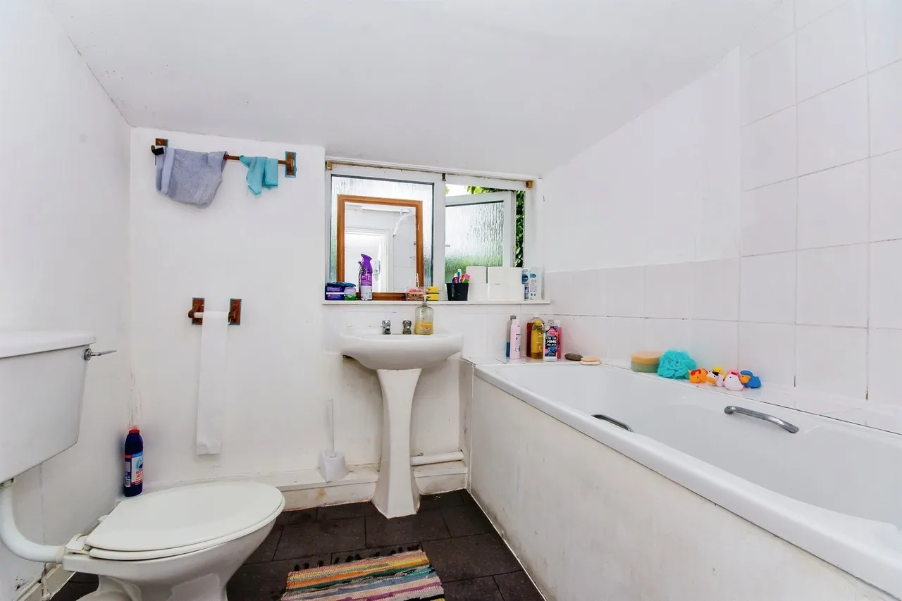 Oakroyd Crescent, Wisbech, photo 11