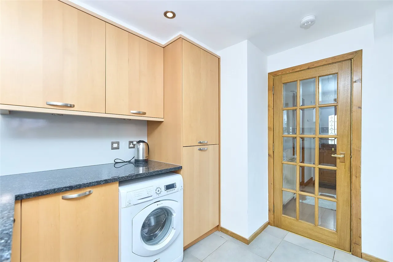 Dalrymple Circle, Blackburn, AB21, photo 6
