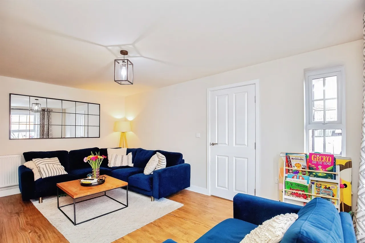 Ruby Close, Wellingborough, NN9, photo 7