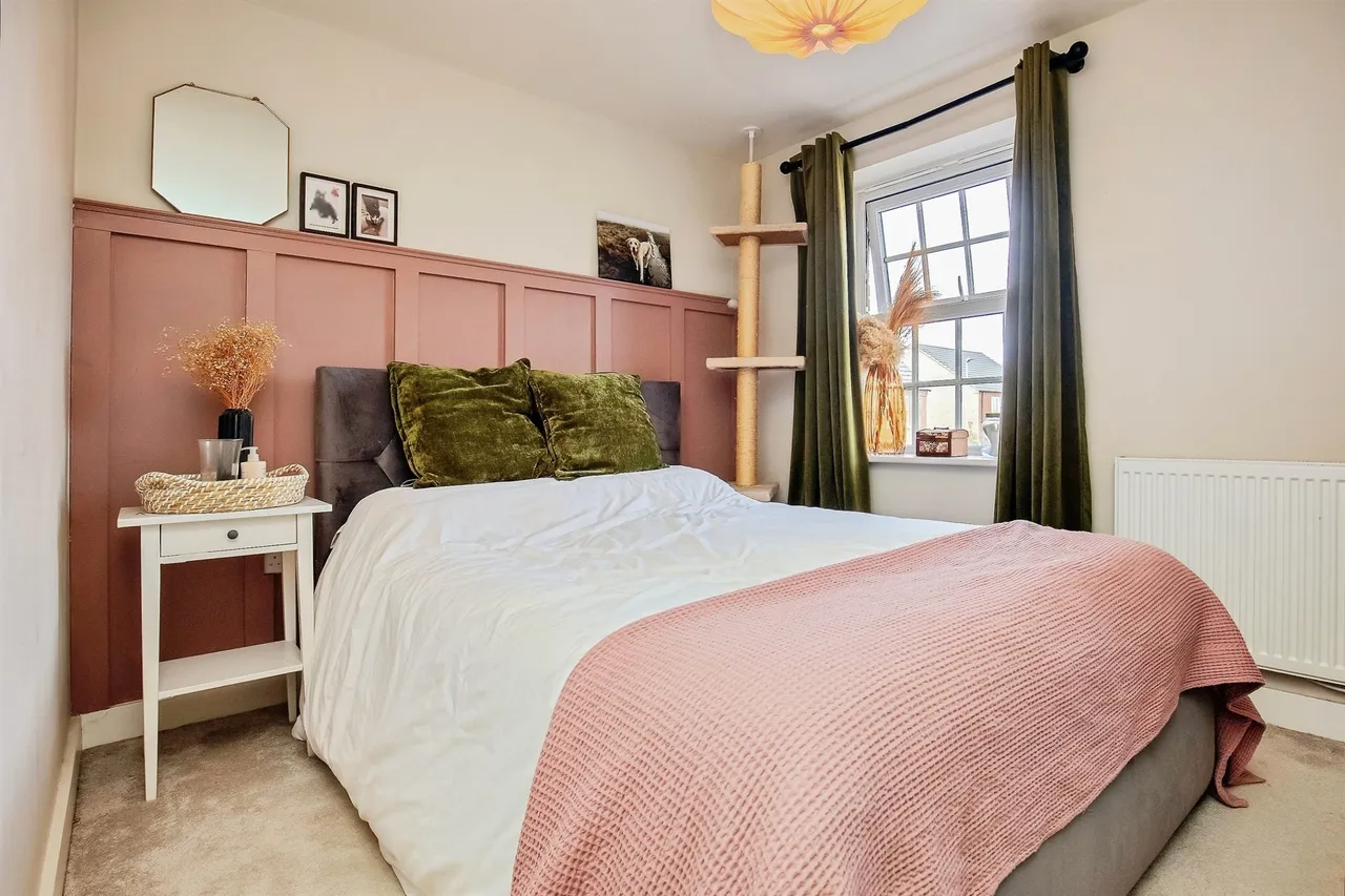 Ruby Close, Wellingborough, NN9, photo 16