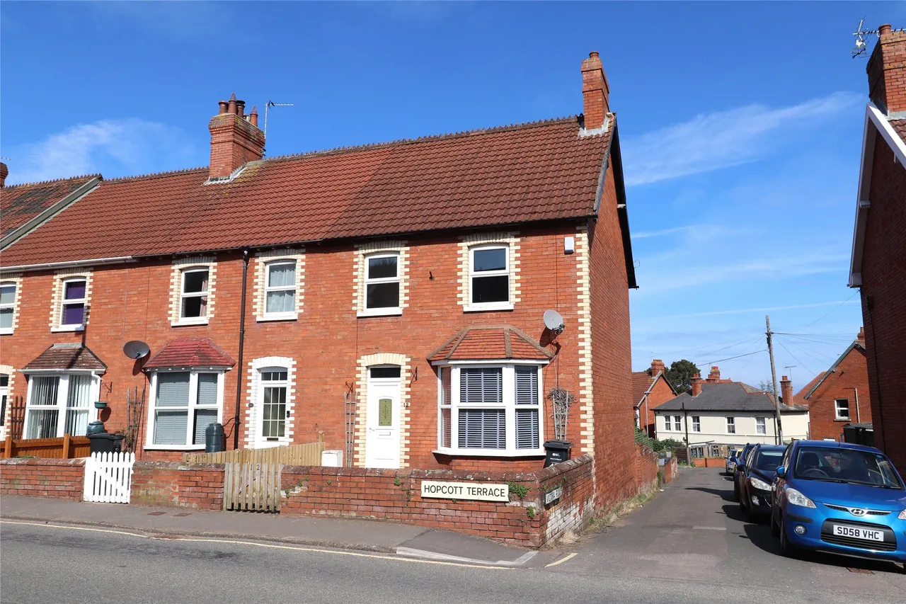 3 bed house to rent, Hopcott Terrace, Alcombe, TA24