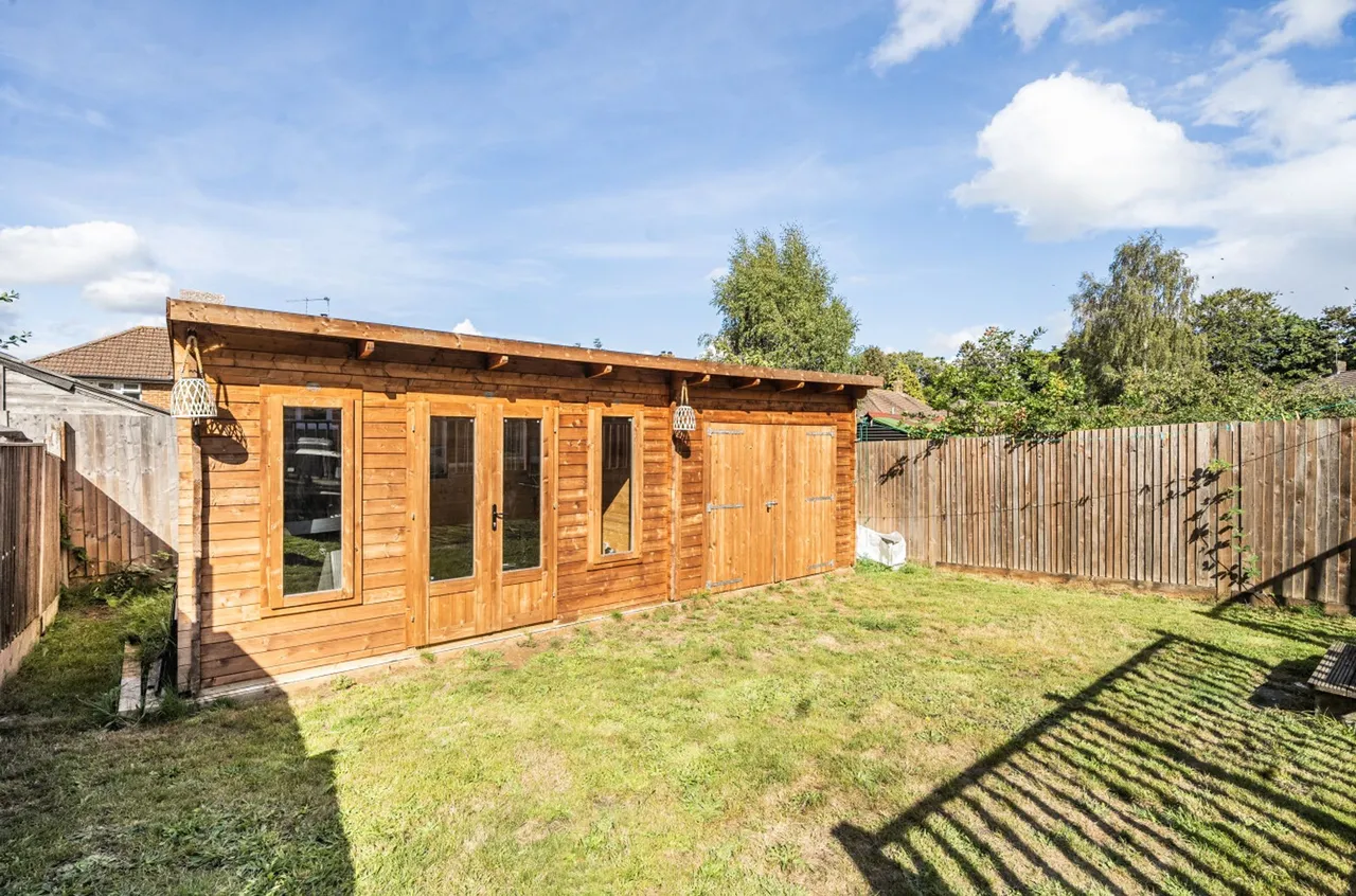 Cardew Road, Liss, GU33, photo 2