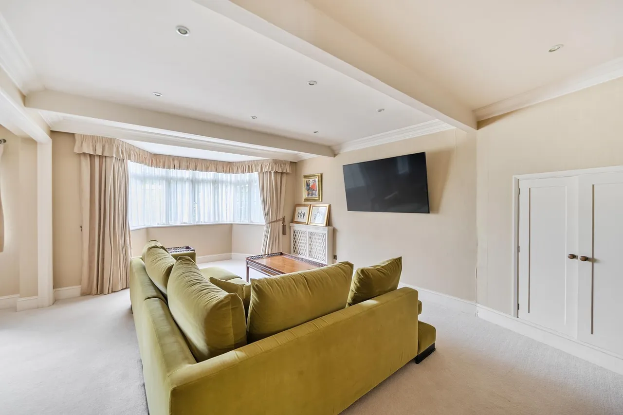 The Glade, Kingswood, KT20, photo 16