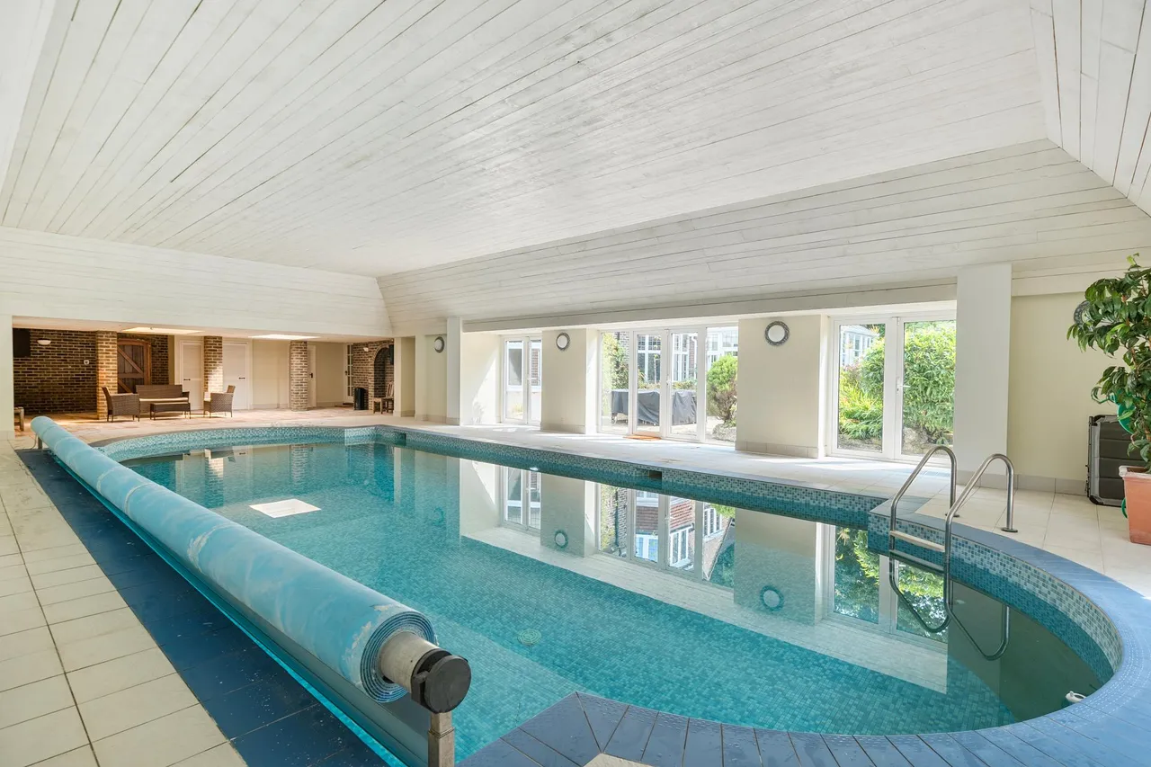 The Glade, Kingswood, KT20, photo 22