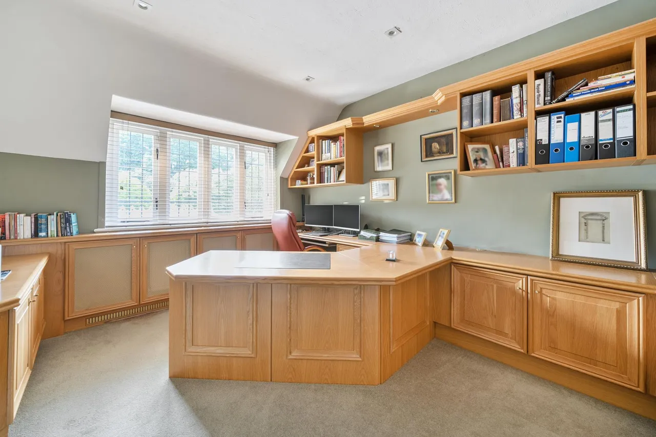 The Glade, Kingswood, KT20, photo 31