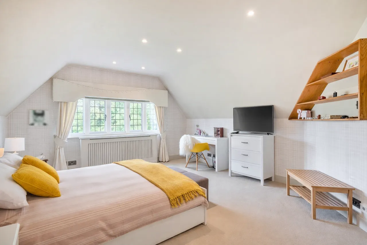 The Glade, Kingswood, KT20, photo 36