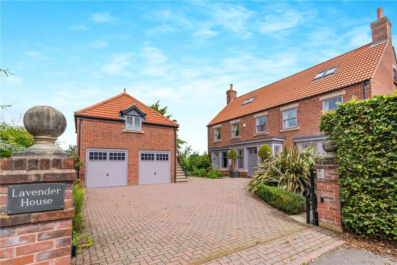 5 bed house for sale, Hungate, Bishop Monkton, HG3