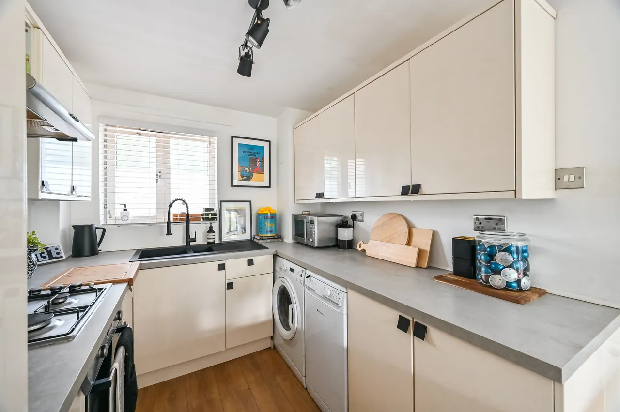 London, E14, photo 25