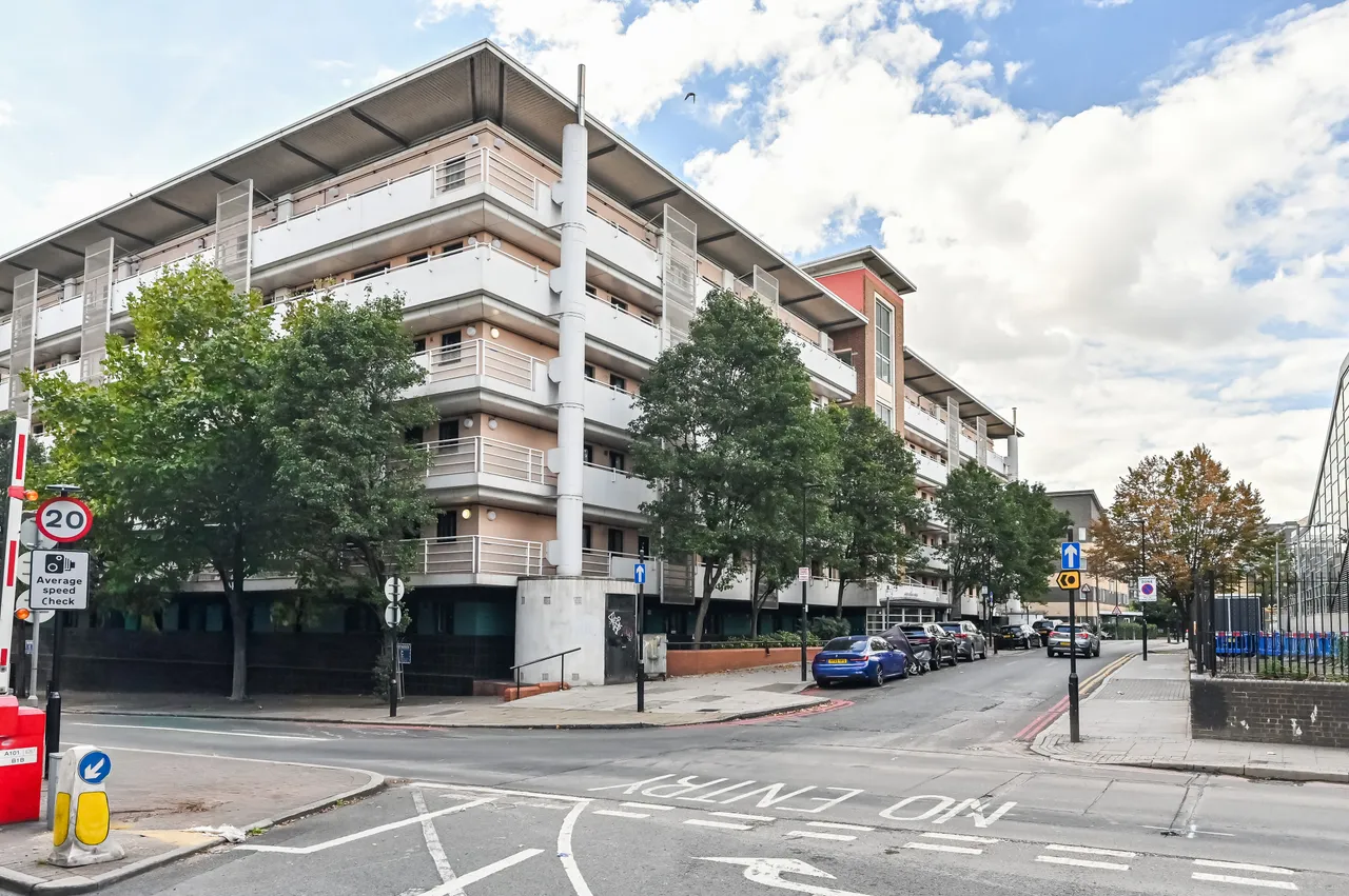 London, E14, photo 11