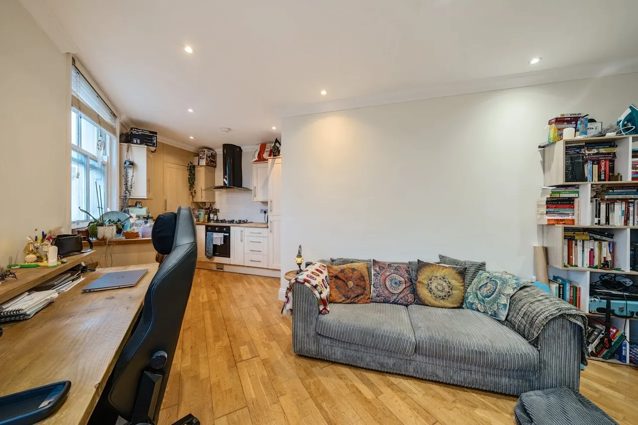 2 Belinda Court, Brixton, SW9, photo 5