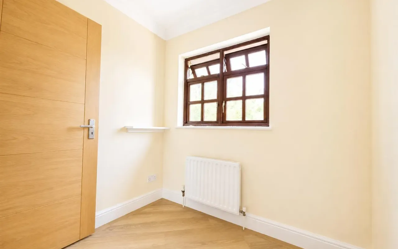 Hedge Lane, Palmers Green, N13, photo 18