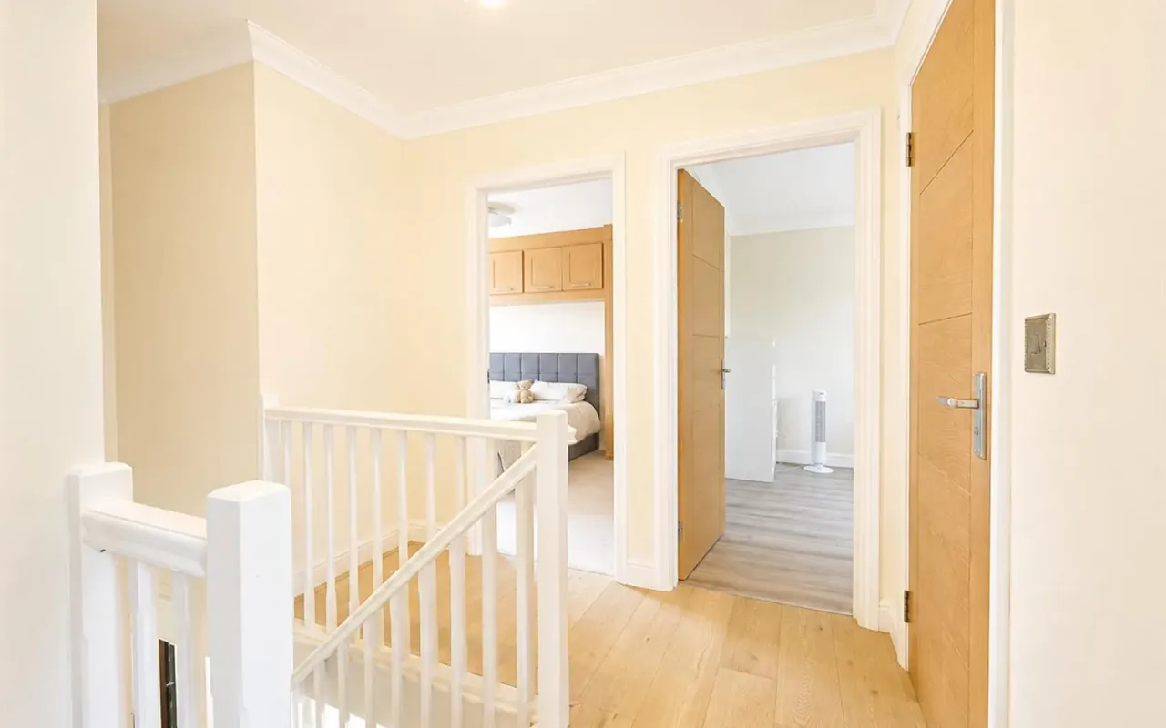 Hedge Lane, Palmers Green, N13, photo 12