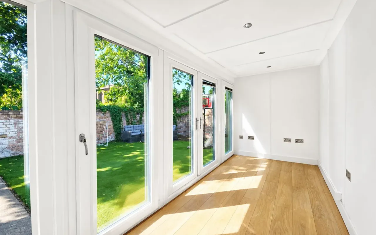 Hedge Lane, Palmers Green, N13, photo 11