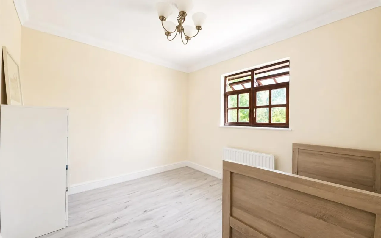 Hedge Lane, Palmers Green, N13, photo 16
