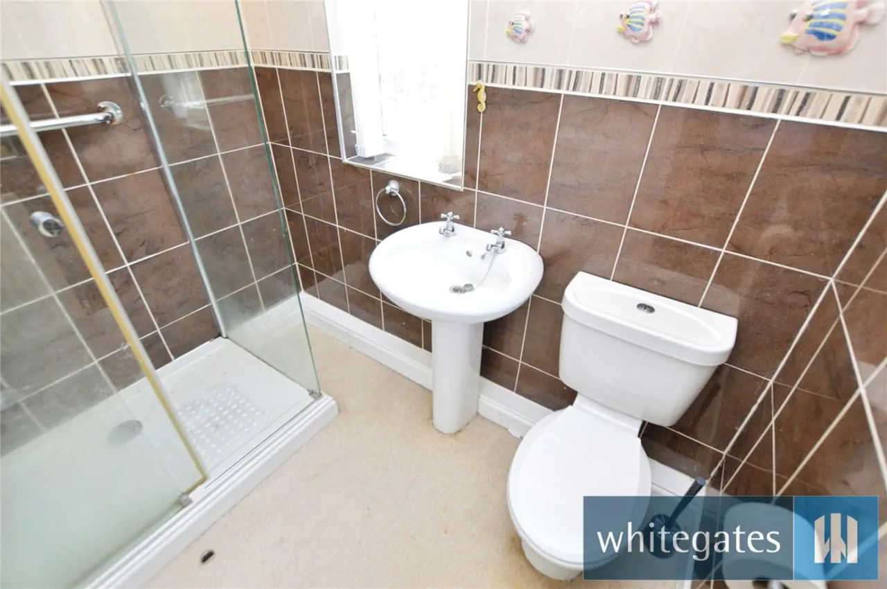 Belle Isle Road, Leeds, LS10, photo 10