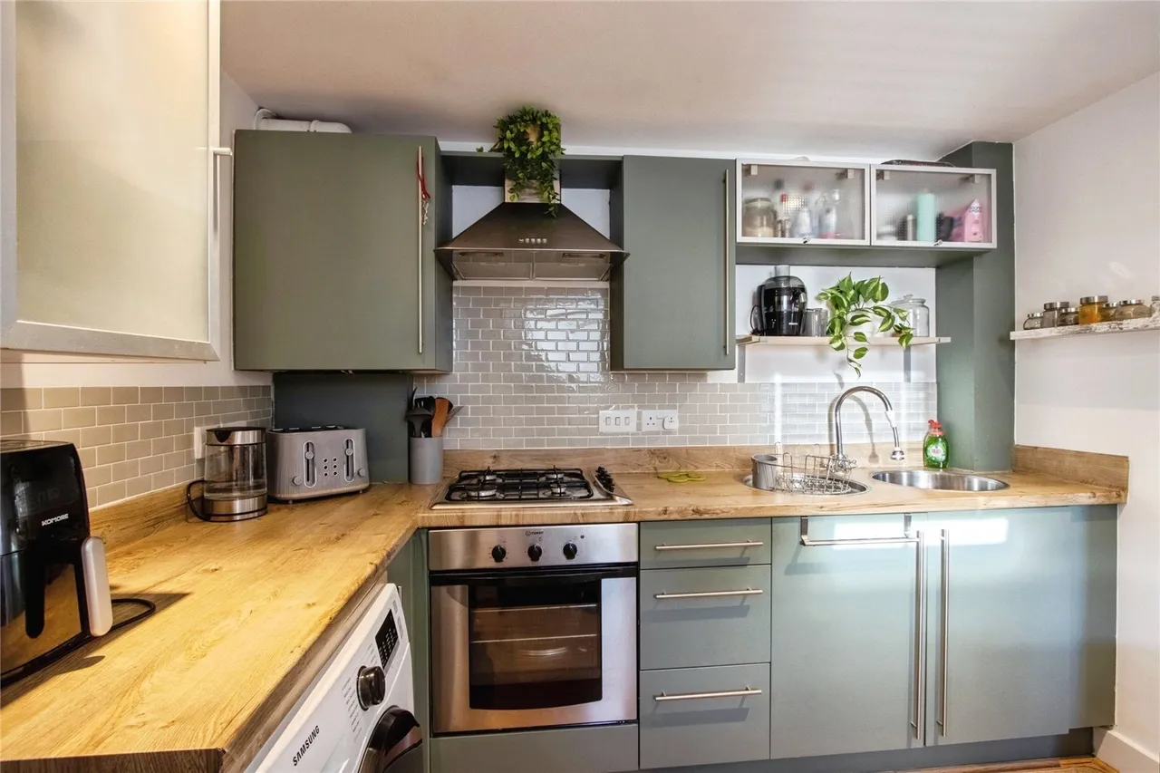 Woodlands Village, WAKEFIELD, West Yorkshire, WF1, photo 6