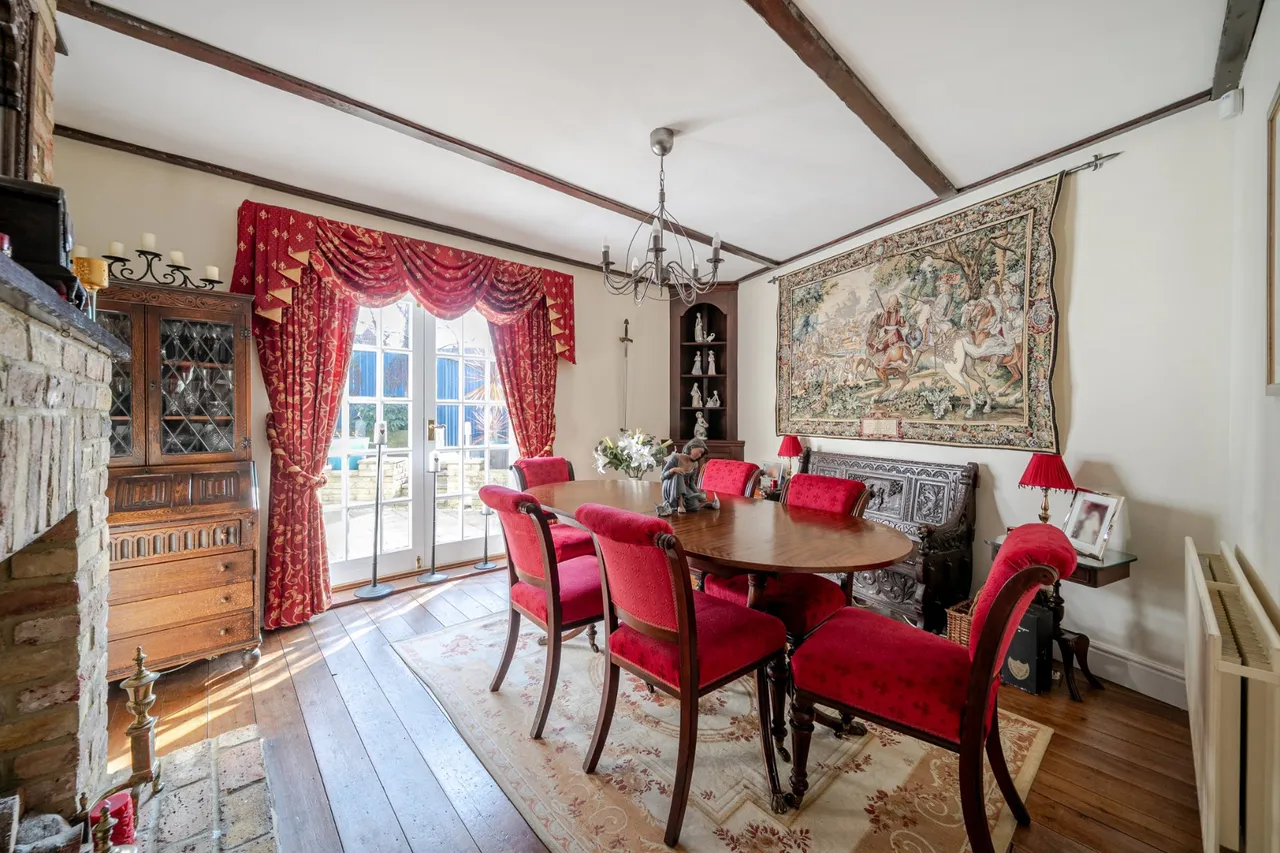 Manor Road, Walton On Thames, KT12, photo 5