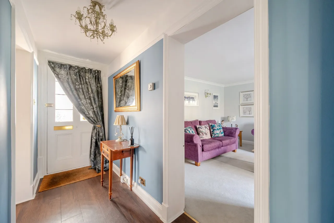 Manor Road, Walton On Thames, KT12, photo 24