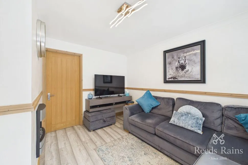 Gladstone Street, Featherstone, West Yorkshire, WF7, photo 2
